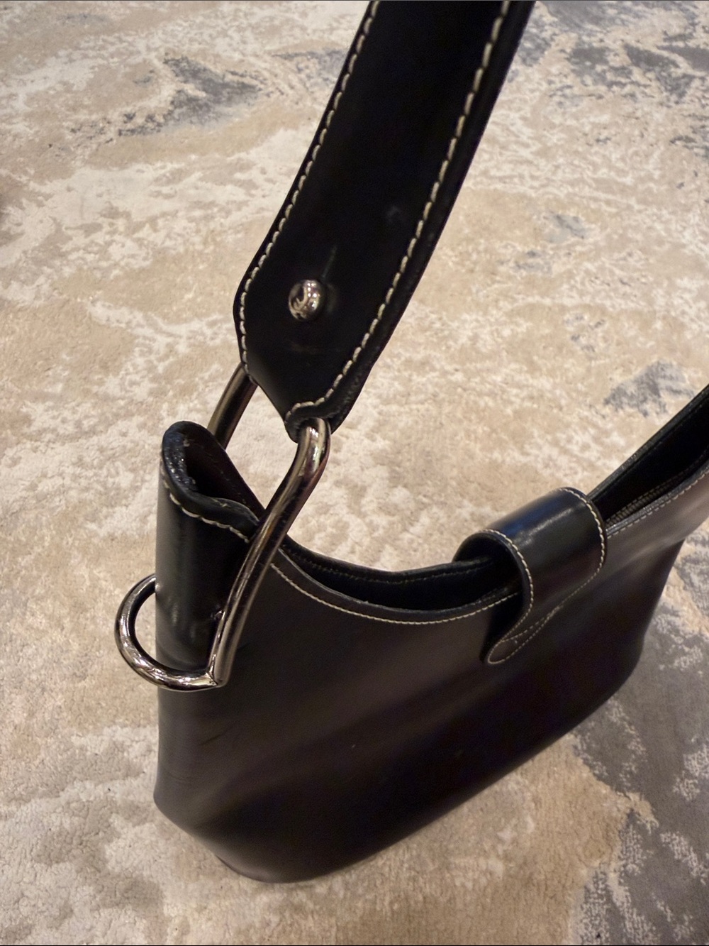 Dooney and Bourke
Leather handbag - Picture 7 of 15